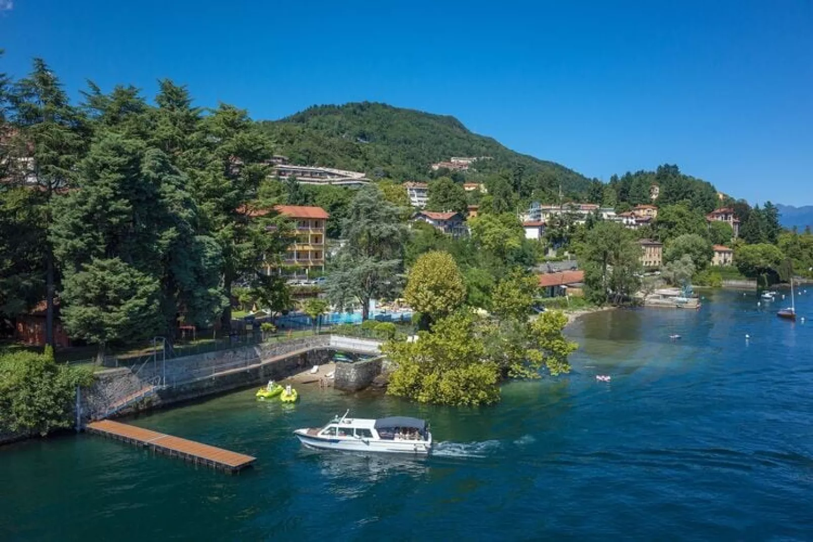 Residence Zust, Verbania Intra-Bilo-Buitenkant zomer