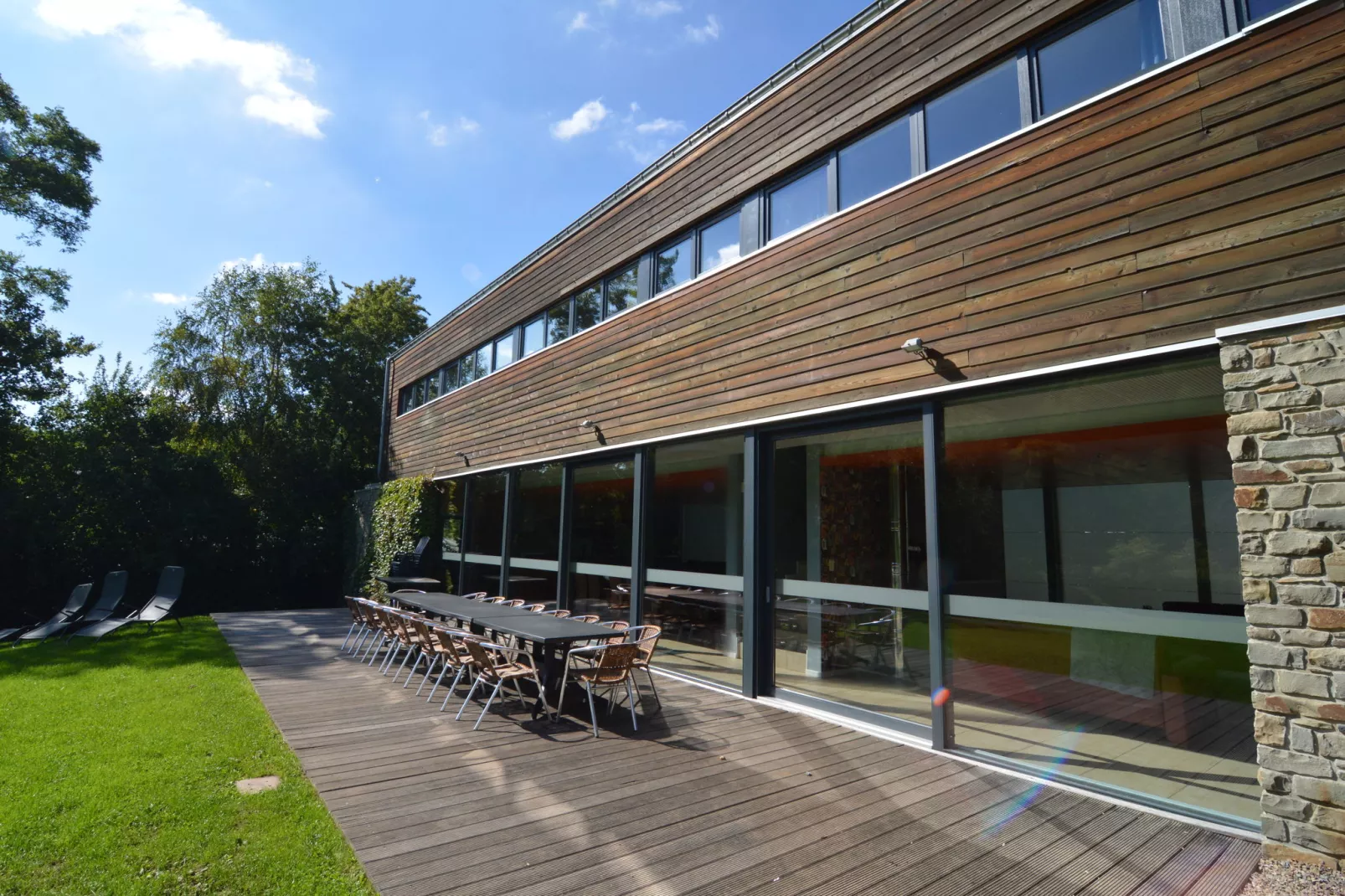 Villa de la Warche-Buitenkant zomer