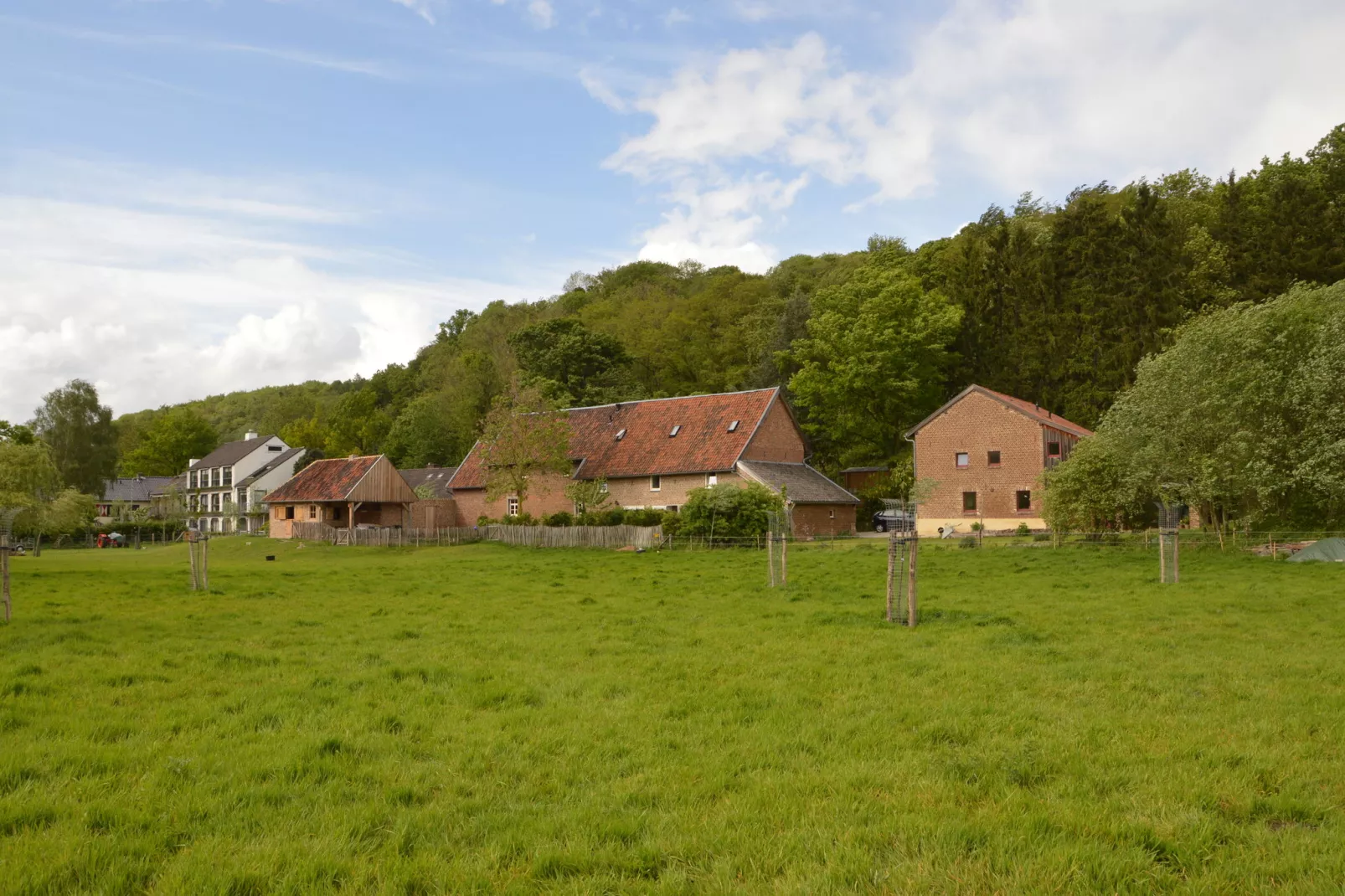 Hoeve A Gen Water - Hummesknupke-Buitenkant zomer