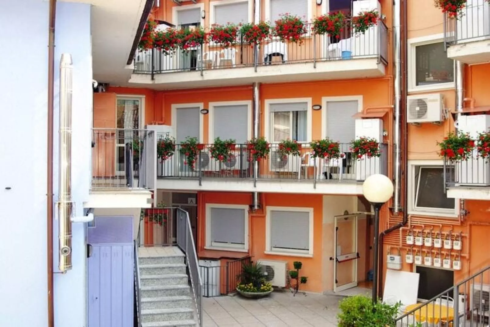 Residence dei Fiori, Baveno-bilo 2-Buitenkant zomer