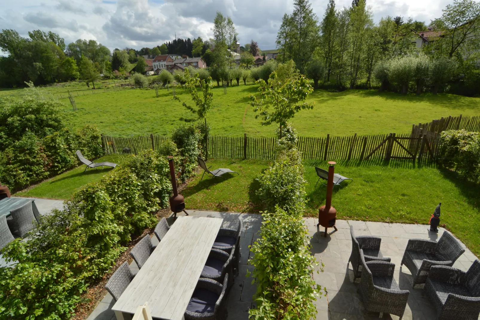 Hoeve A Gen Water - Hummesknupke-Tuinen zomer