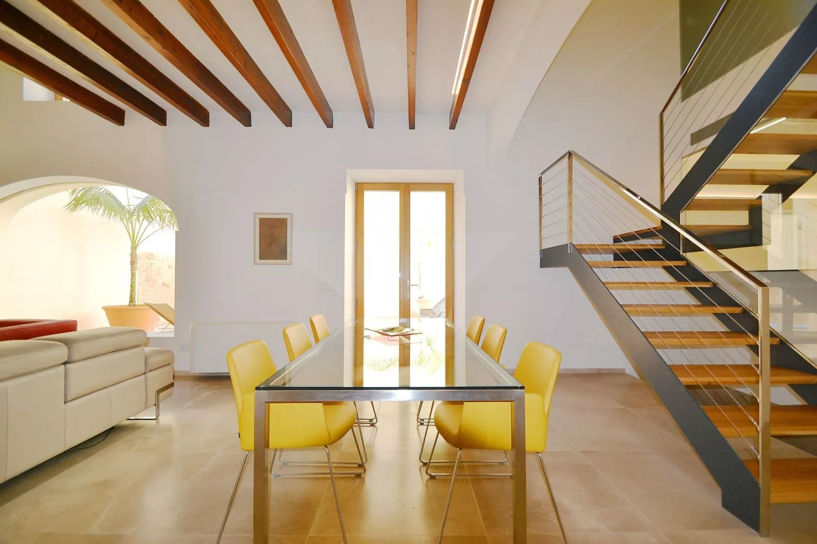 Moderne stadswoning  top kwaliteit in Petra met privé zwembad-Eetkamer