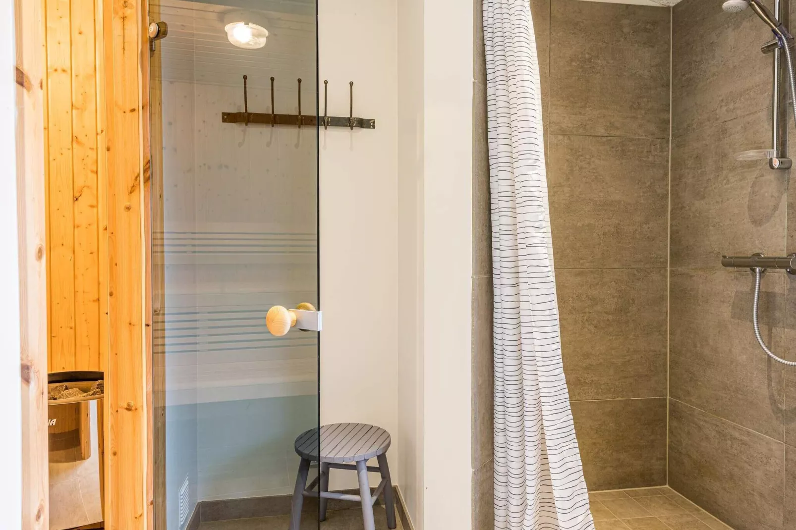 10 persoons vakantie huis in Blåvand-Sauna