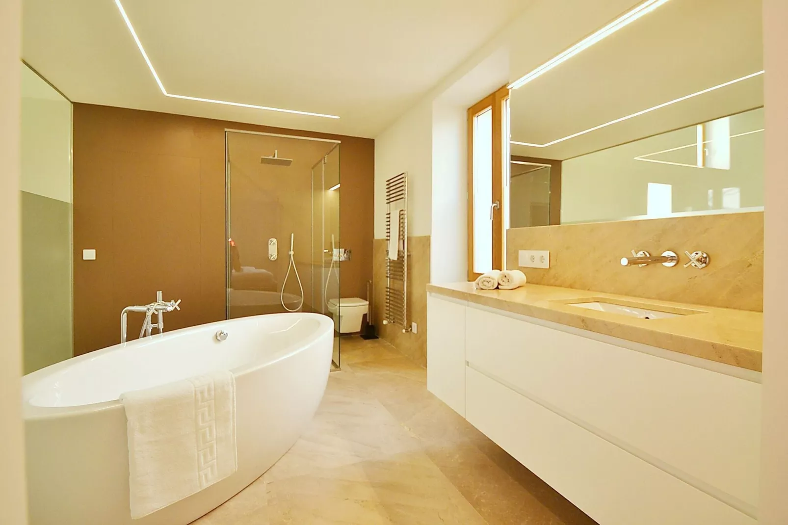 Moderne stadswoning  top kwaliteit in Petra met privé zwembad-Badkamer