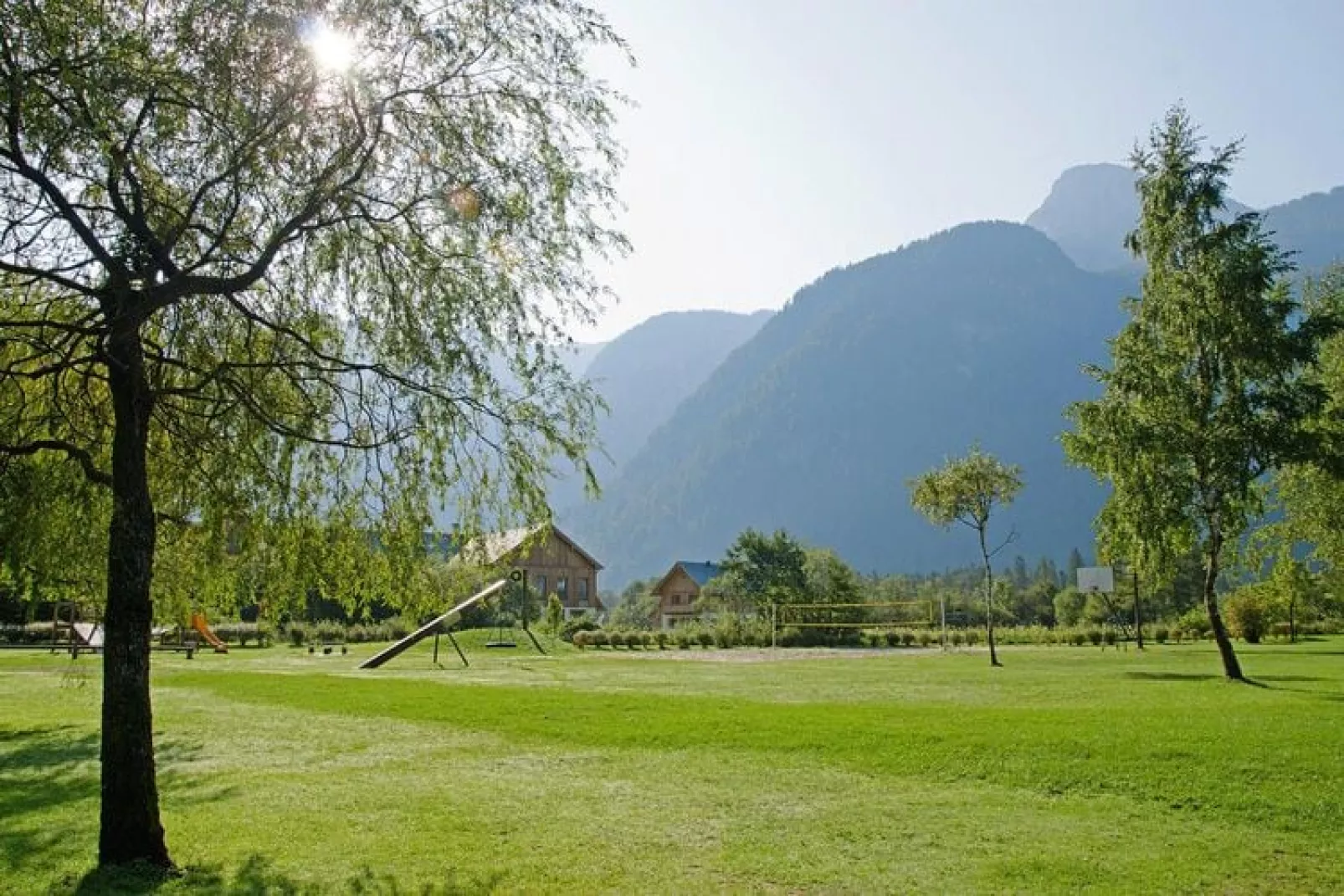 Holiday resort Obertraun, Obertraun am Hallstättersee-Chalet Fuchlsee (neu)-Chalet Fuchlsee (neu)-Uitzicht zomer