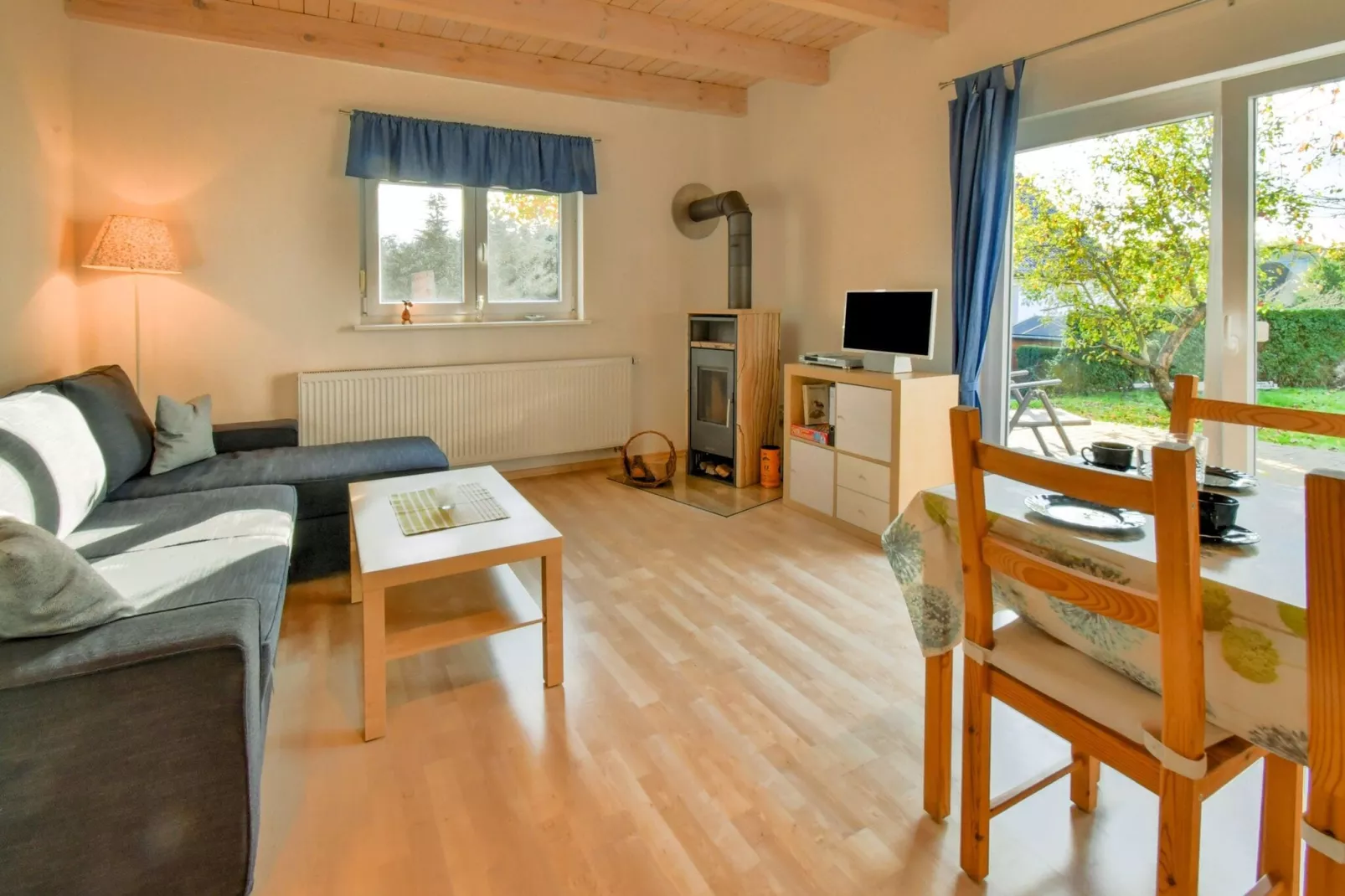 Inselurlaub im Häuschen Thor-Woonkamer
