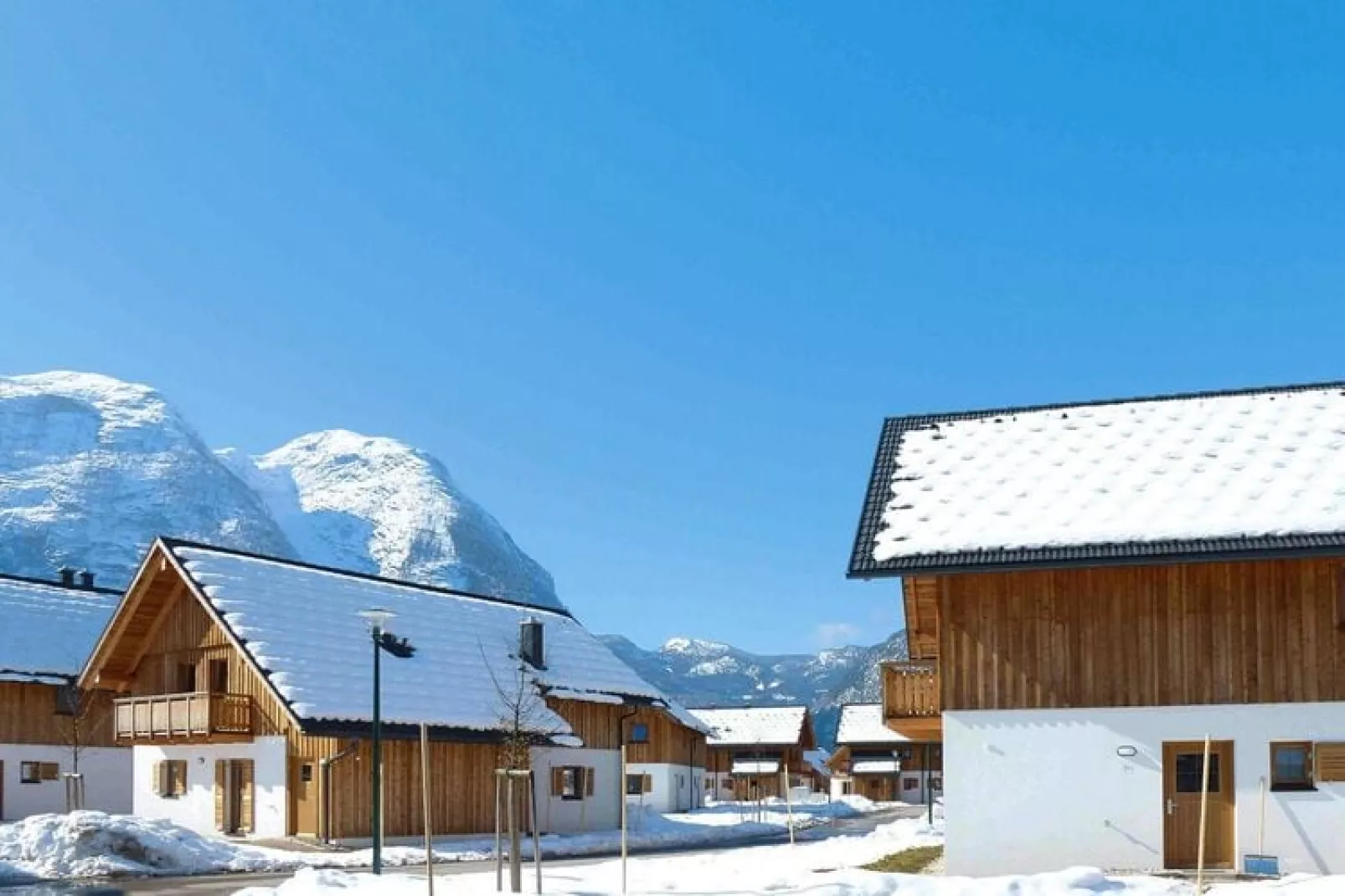 Holiday resort Obertraun, Obertraun am Hallstättersee-Chalet Wolfgangsee-Chalet Wolfgangsee-Buitenkant zomer