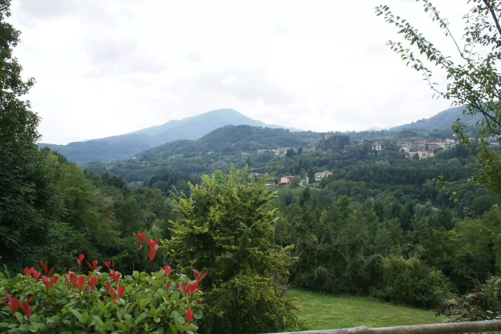 Villa Tortelli-Uitzicht zomer