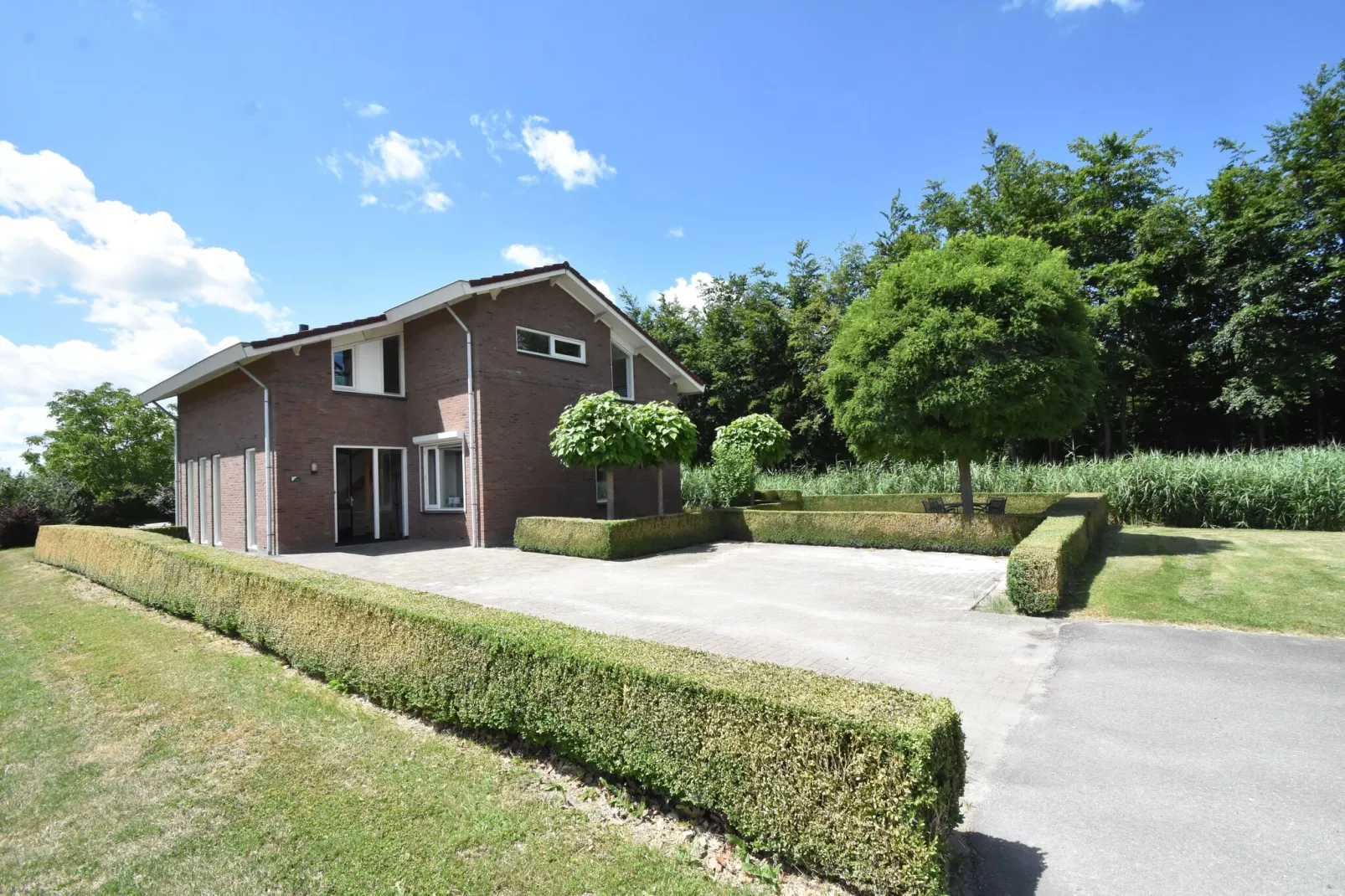 Villa de Bosruiter-Buitenkant zomer