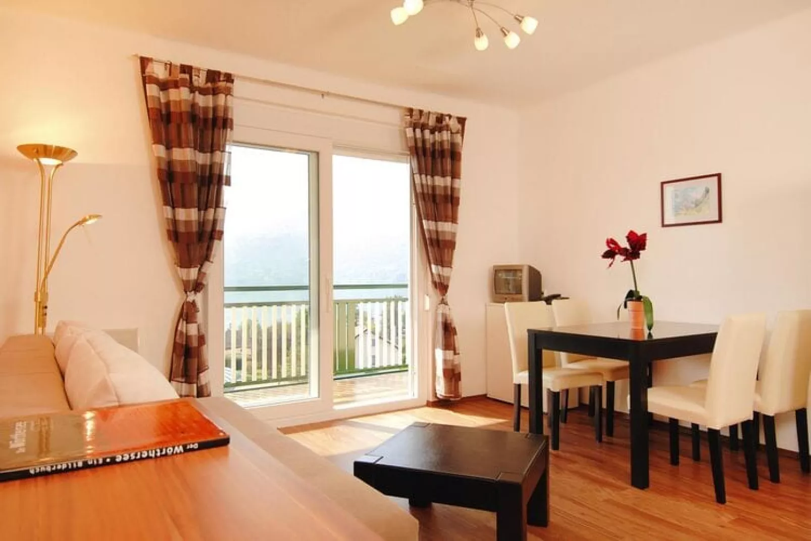 Appartementen Karawankenblick, Pörtschach am Wörthersee-Woonkamer