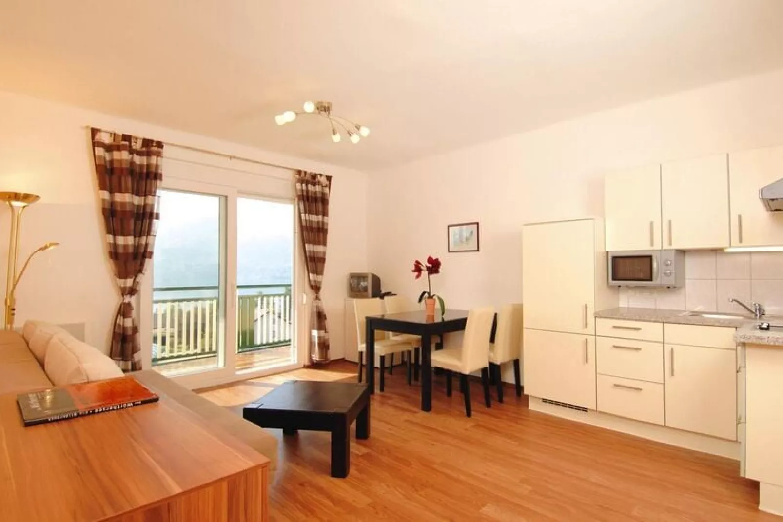 Appartementen Karawankenblick, Pörtschach am Wörthersee-Woonkamer
