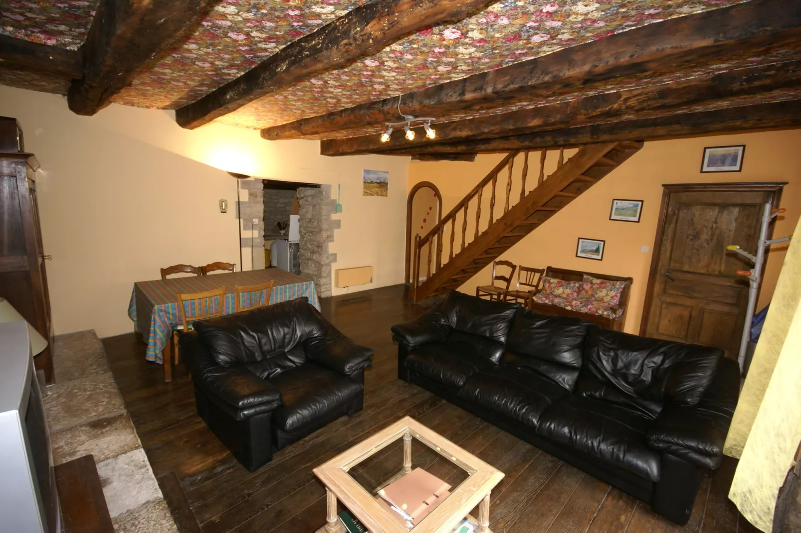 Saint-Geniez-d'Olt-Woonkamer