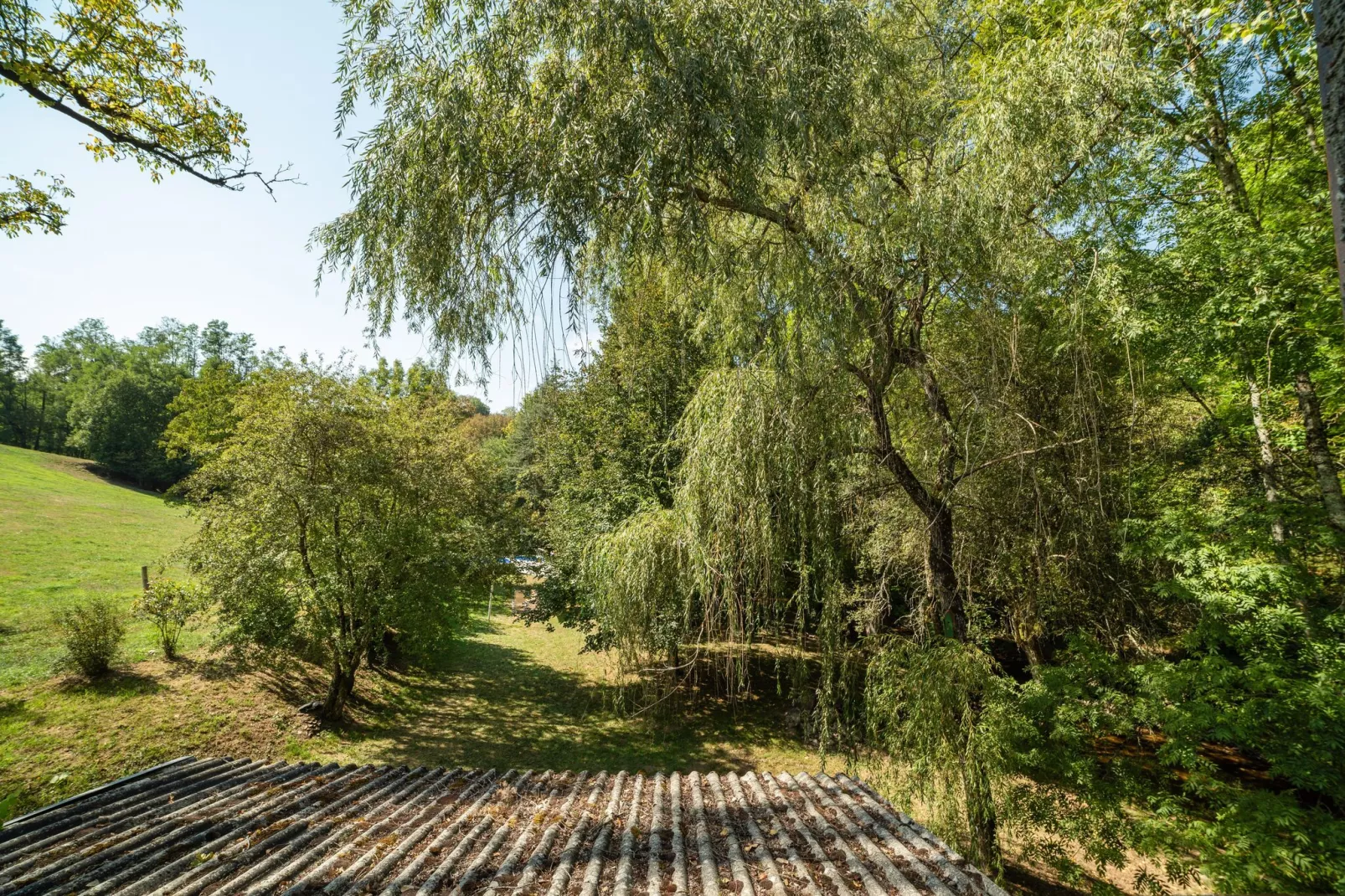 Moulin rivière et piscine-Uitzicht zomer