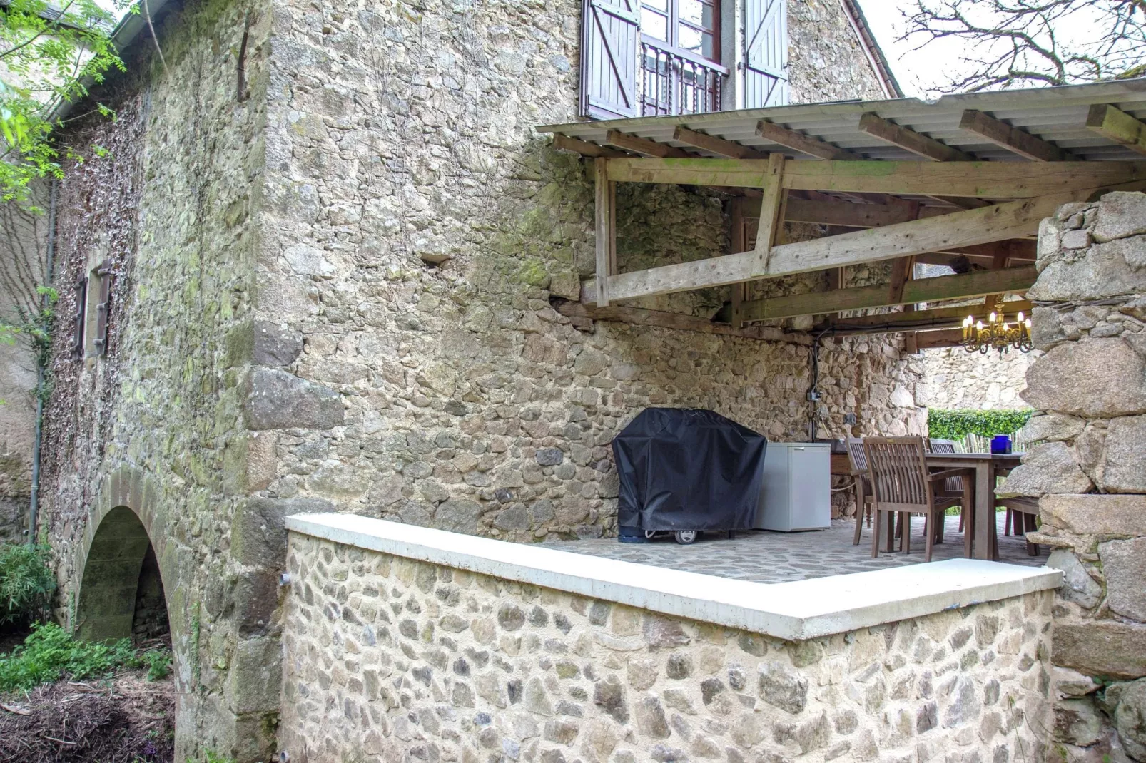 Moulin rivière et piscine-Terrasbalkon