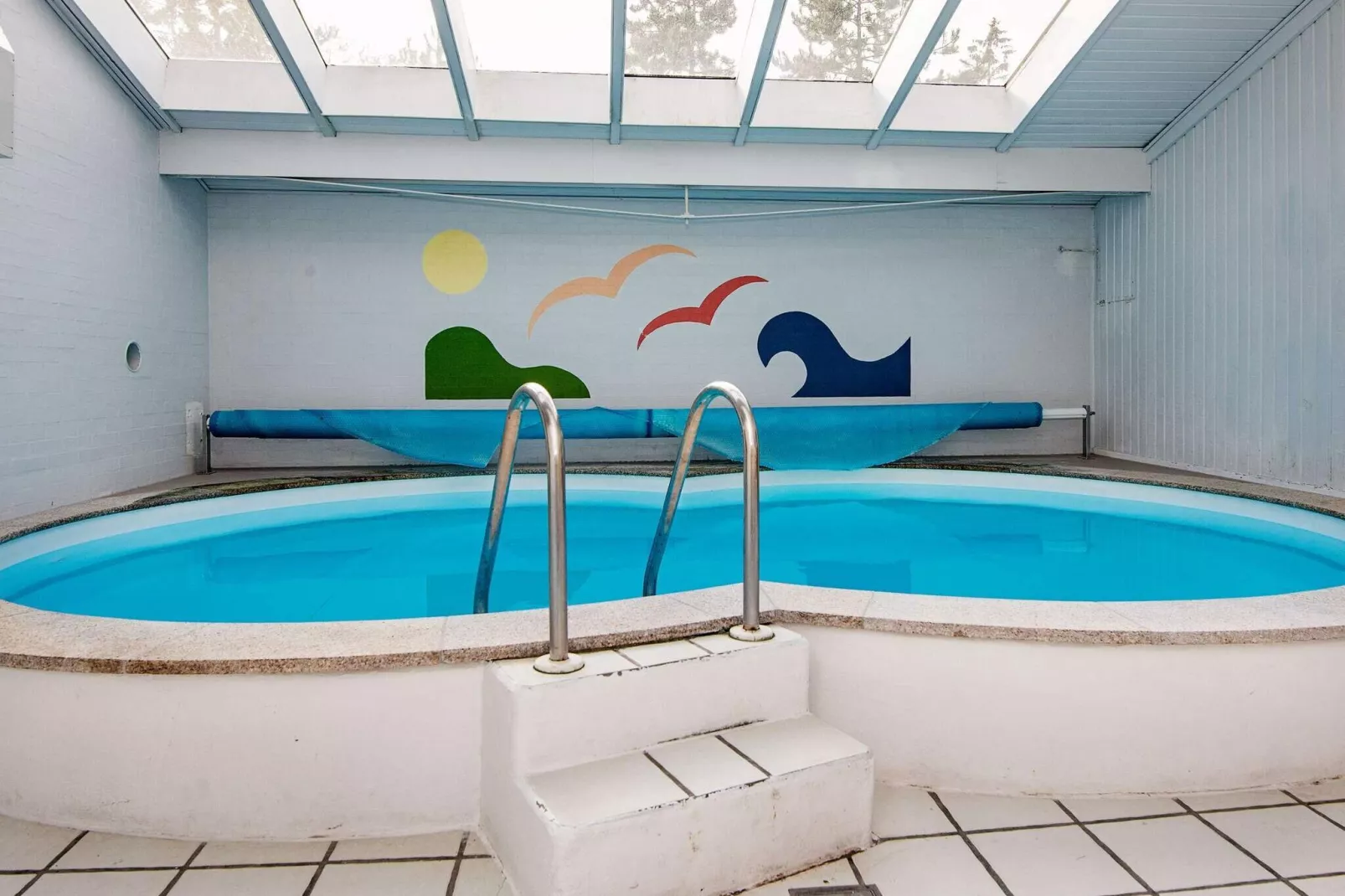 Charmant vakantiehuis in Ørsted met verwarmd zwembad-Zwembad