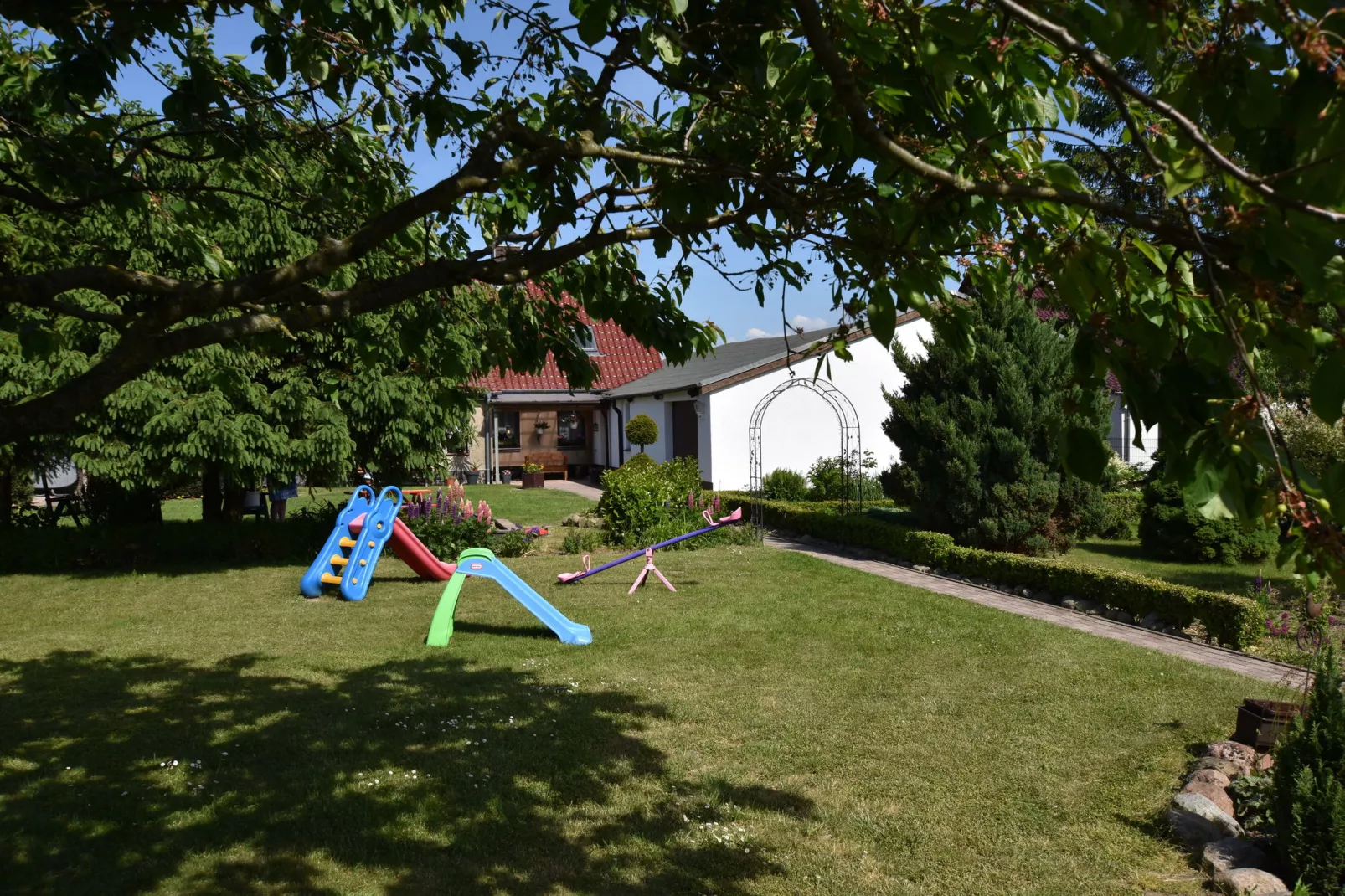 Kinderparadies nahe Insel Poel-Tuinen zomer