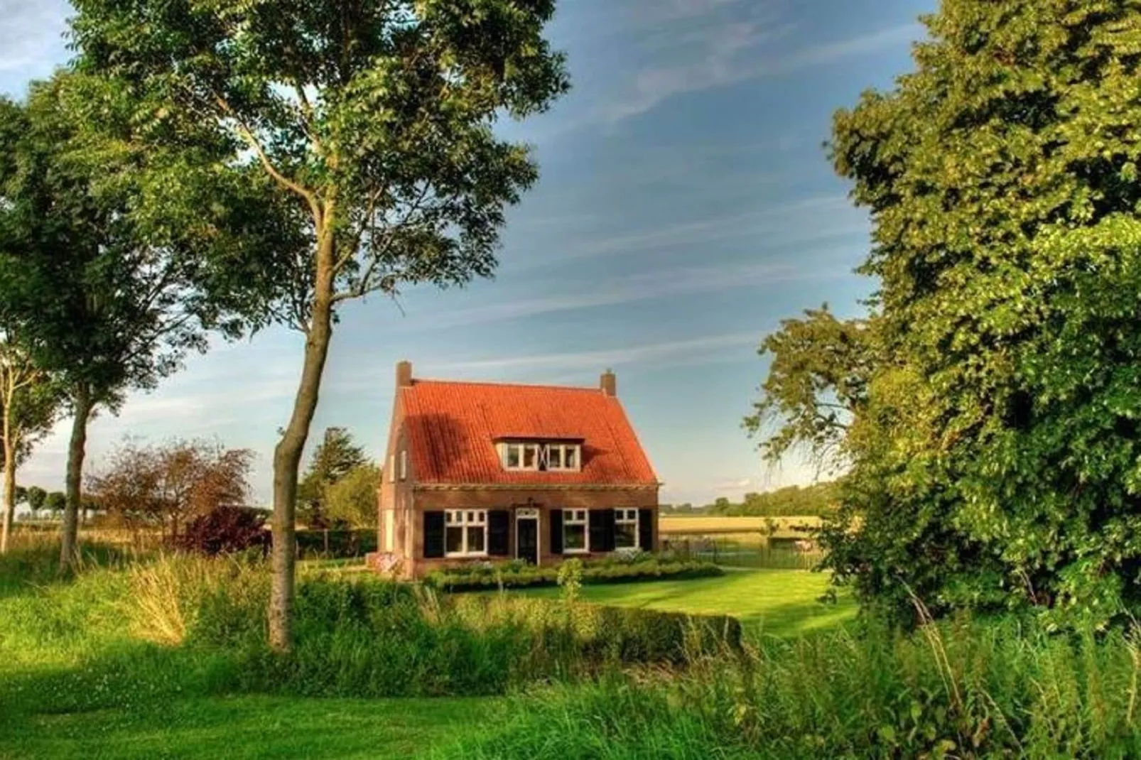 Hof van IJzendijke-Buitenkant zomer