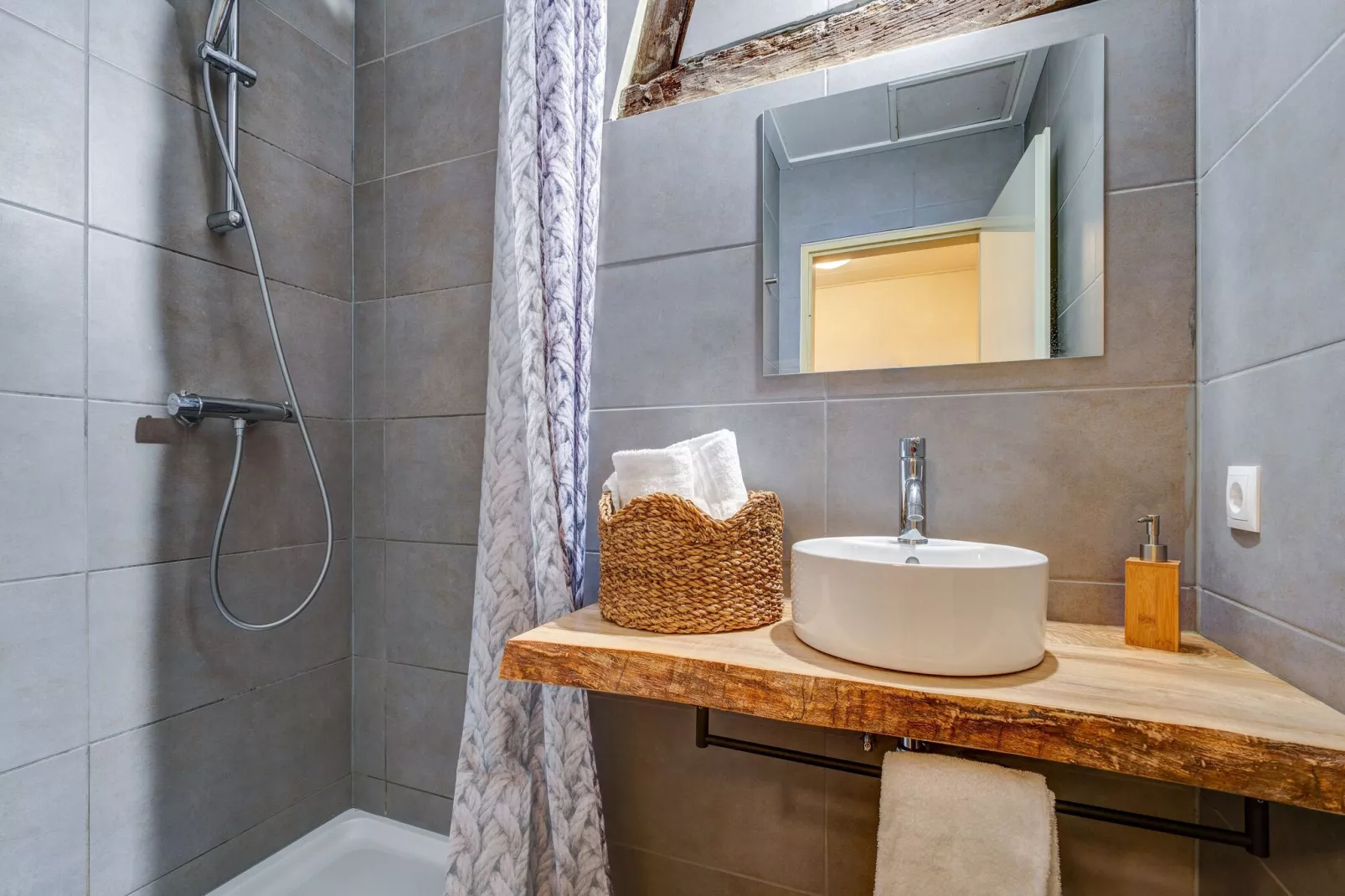 Valleyview Cottages - NR12-Badkamer