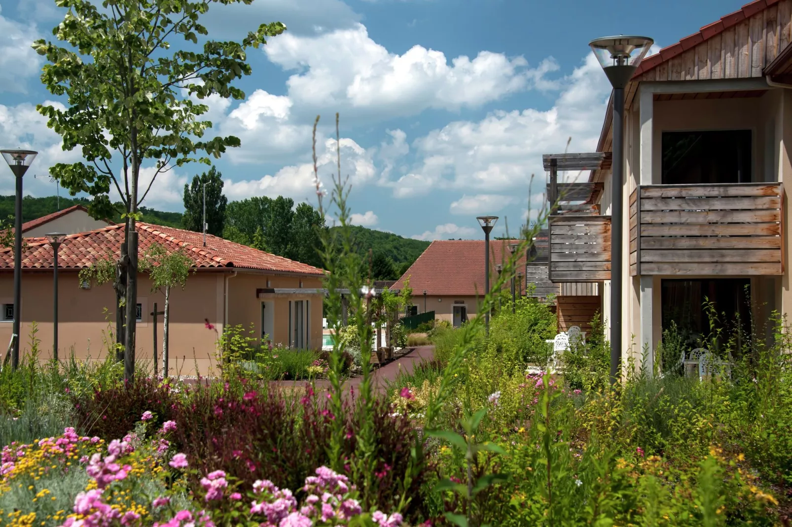 Le Clos du Rocher 2-Buitenkant zomer