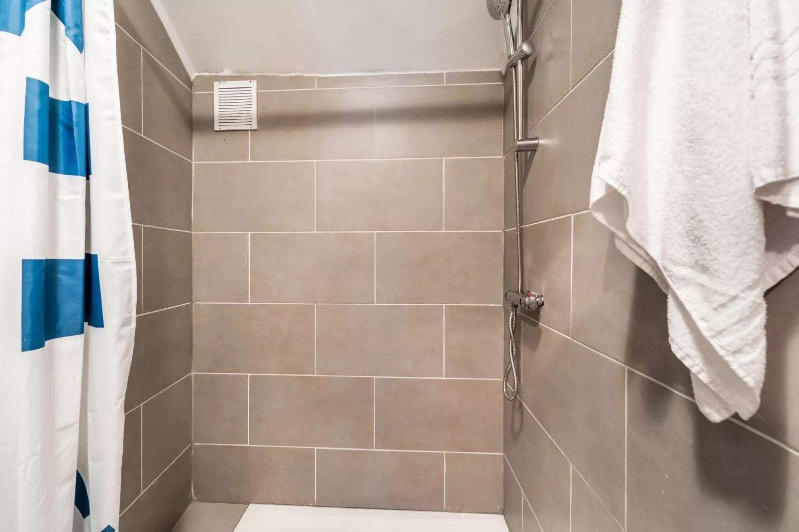 Valleyview Cottages - NR01-Badkamer