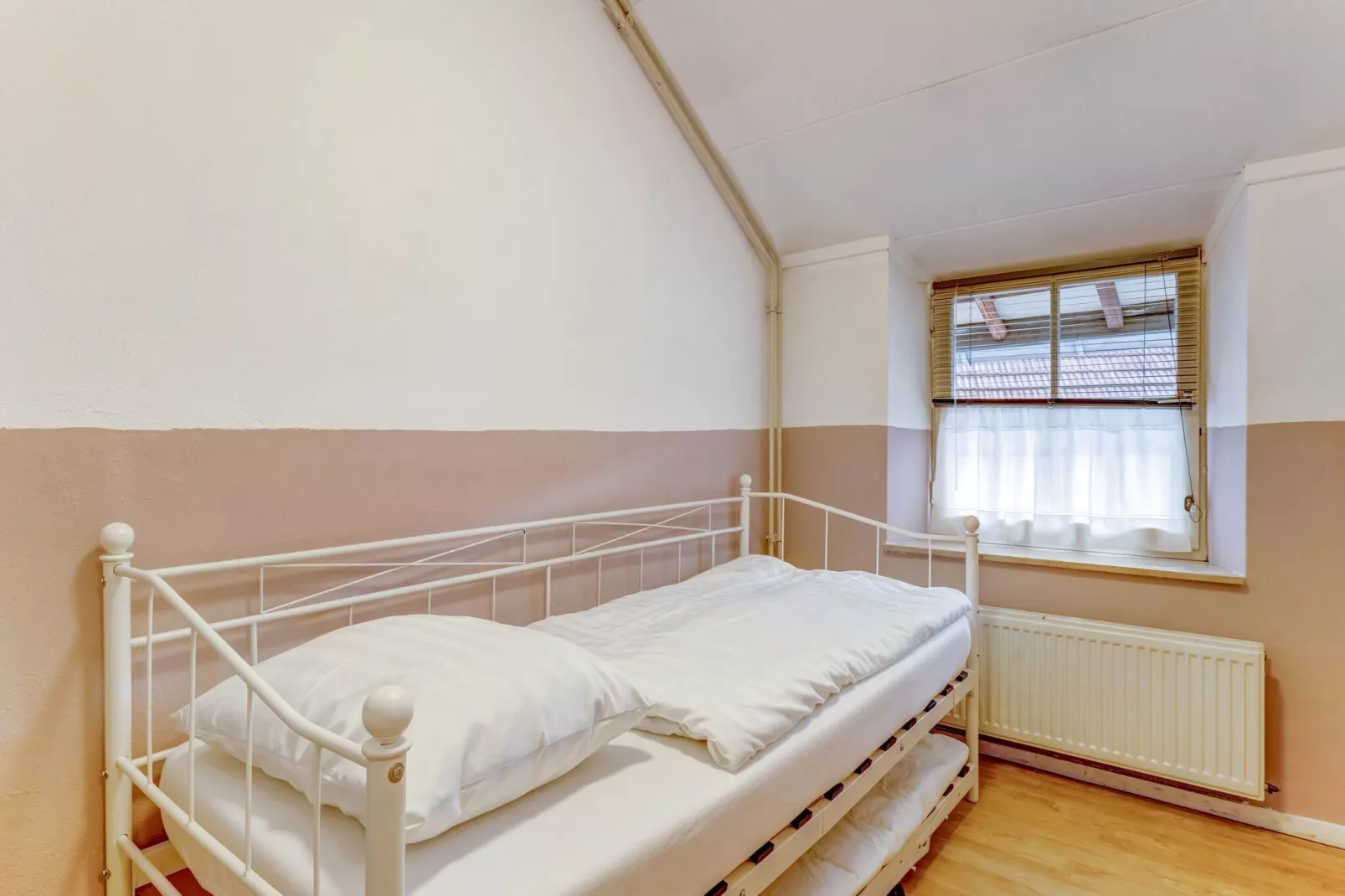 Valleyview Cottages - NR02-Slaapkamer