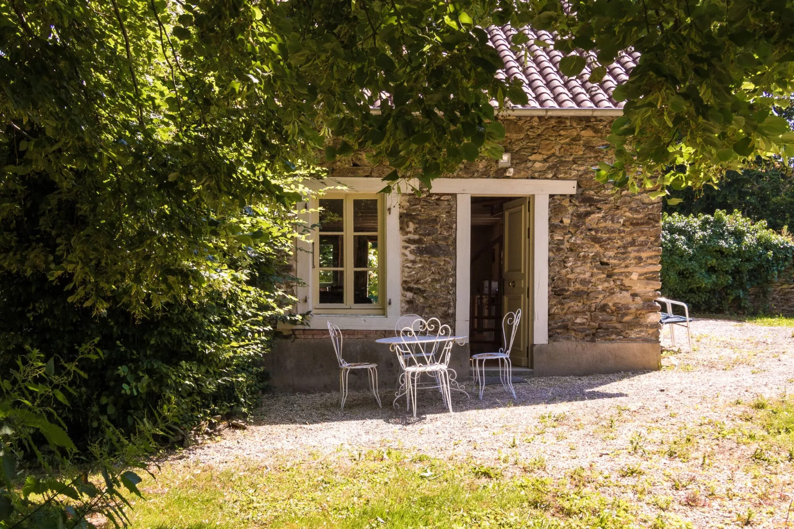 La Petite Maison-Buitenkant zomer