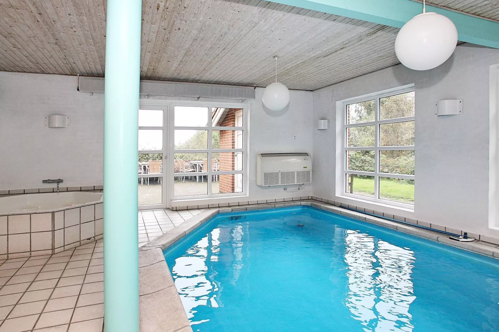 10 persoons vakantie huis in Fur-By Traum-Zwembad