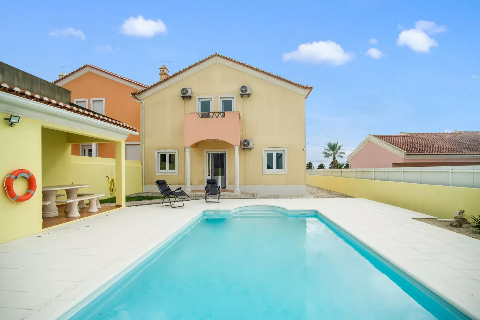 poolofhouse