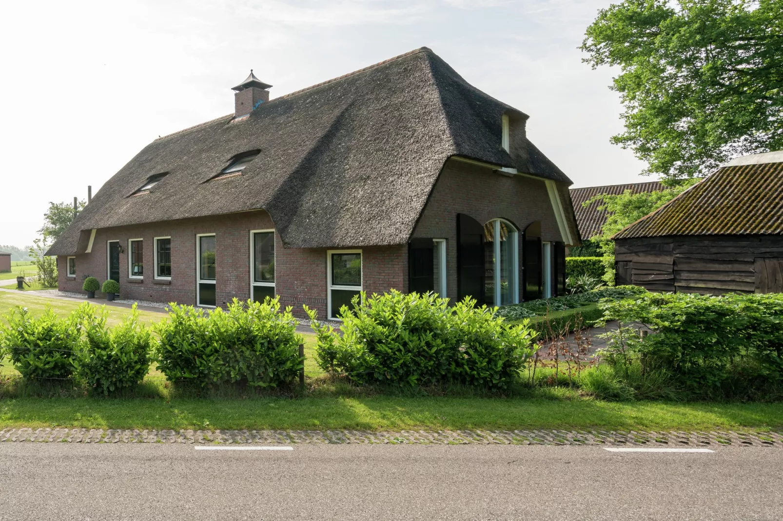 Gerhardeshoeve-Buitenkant zomer