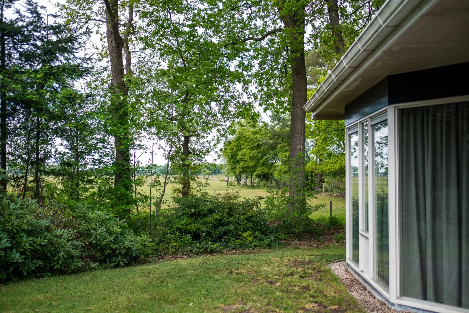 Buitenplaats Berg en Bos nummer 13-Tuinen zomer