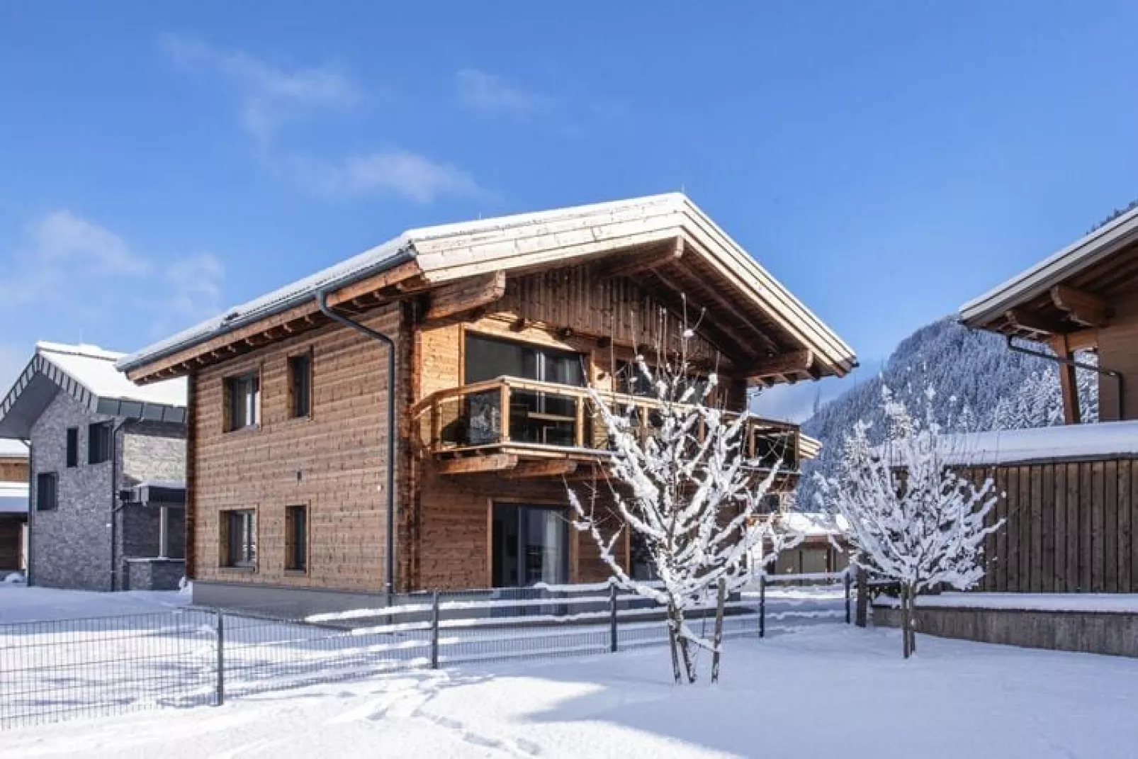 Feriendorf Das Dorf - Steinhaus-Buitenkant zomer