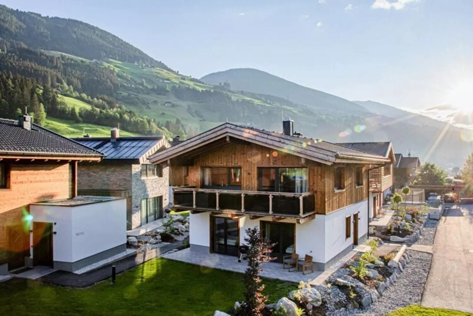 Feriendorf Das Dorf - Steinhaus-Buitenkant zomer