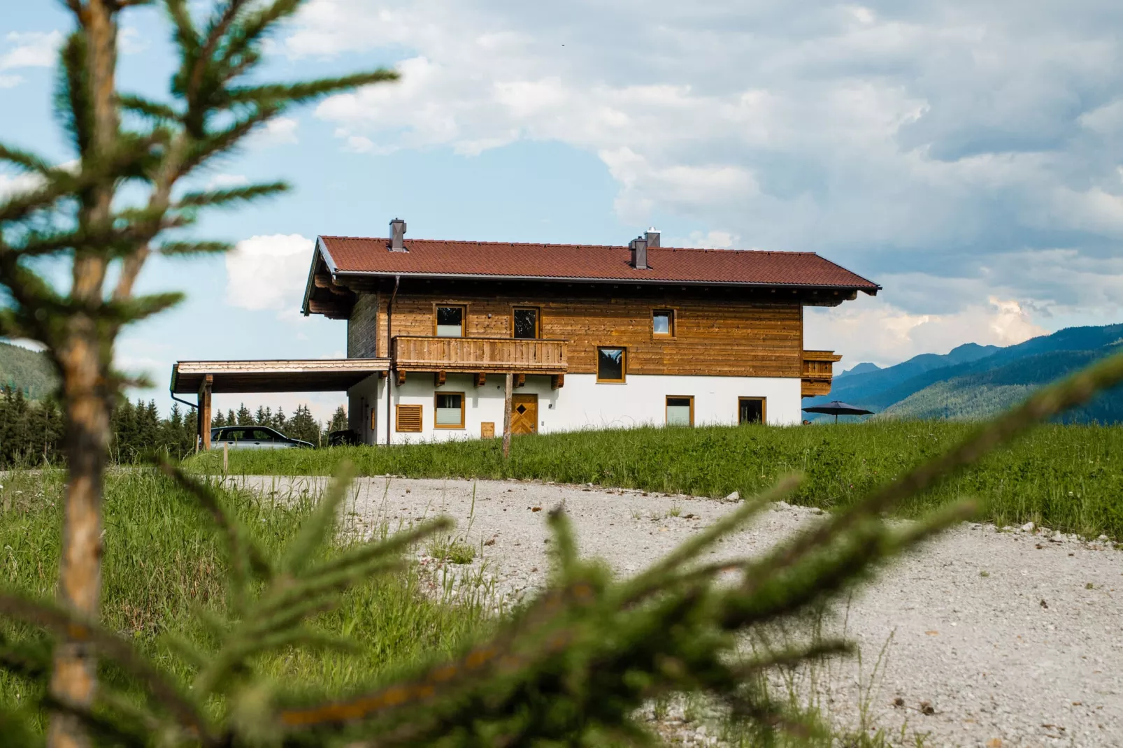 Chalet Freiblick Kleinhaid-Buitenkant zomer