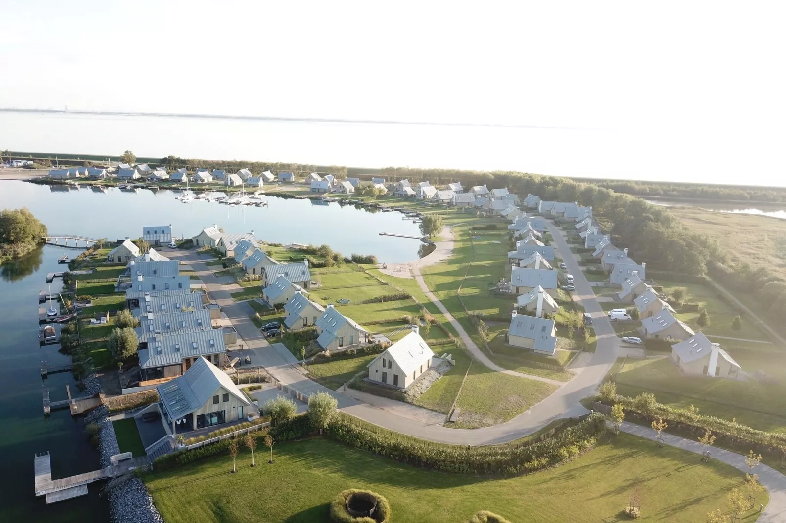 Resort Waterrijk Oesterdam 2-Buitenkant zomer