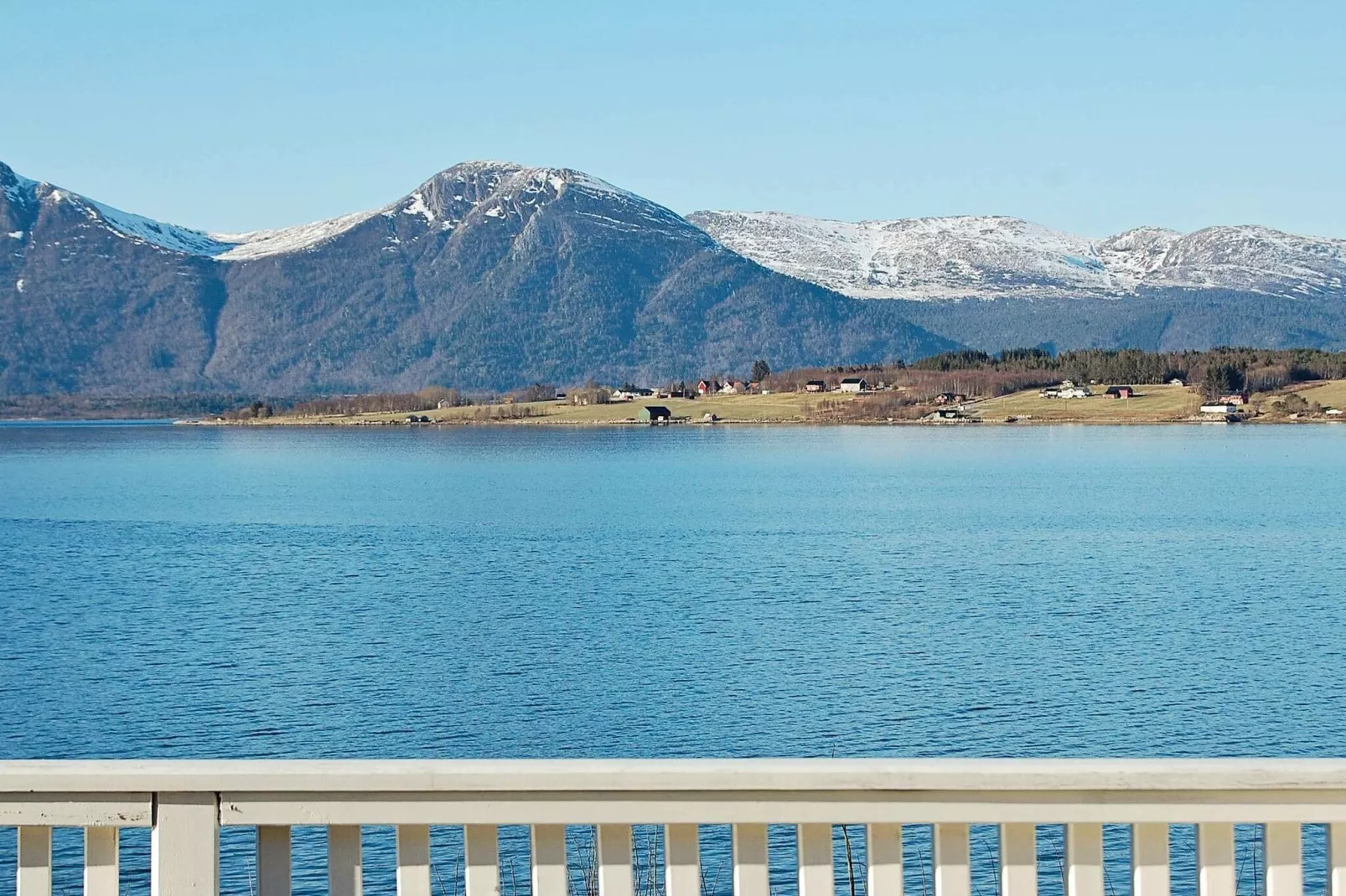 6 persoons vakantie huis in tomrefjord-Waterzicht