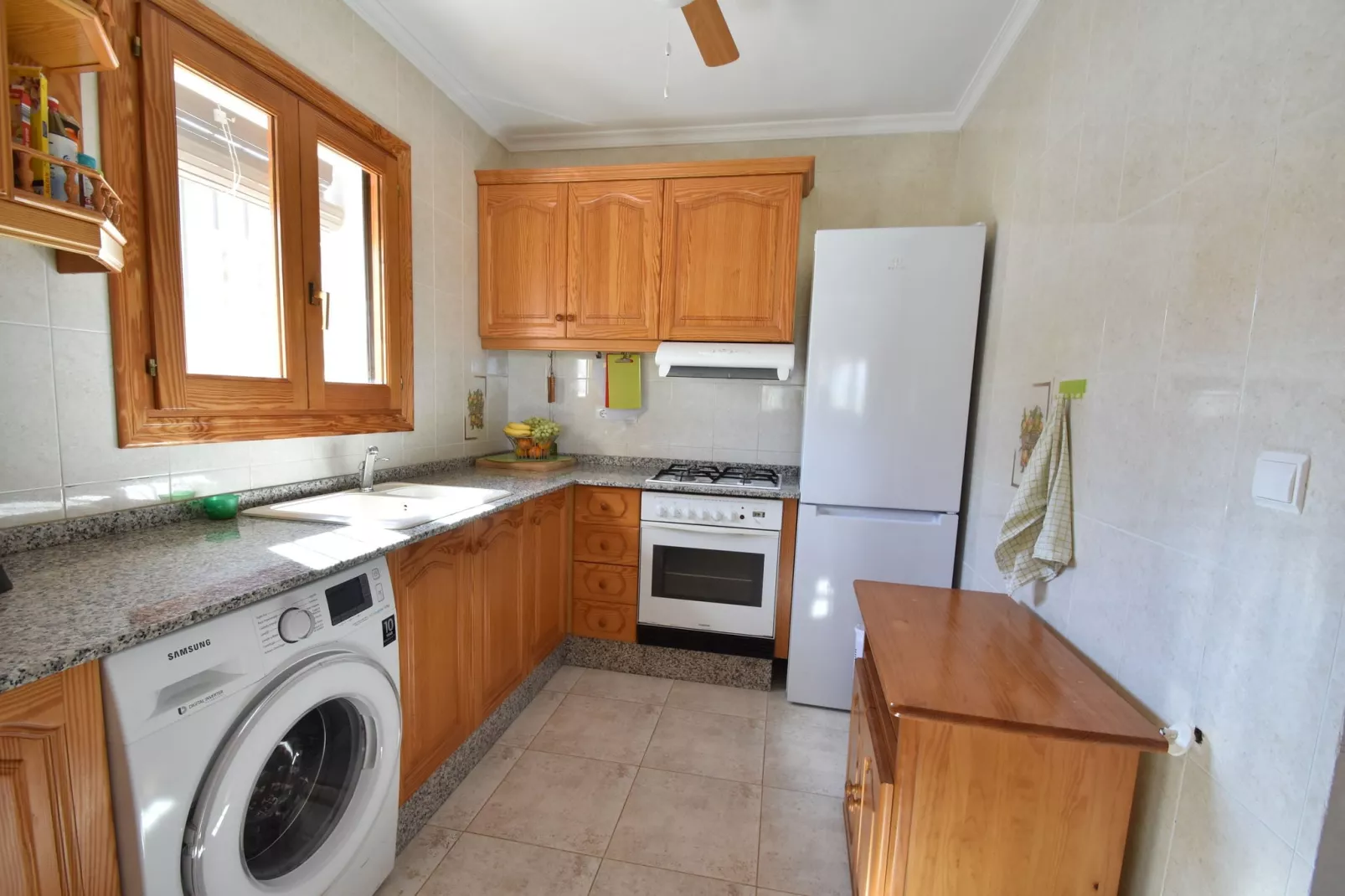 Villa Antonio Alto 4 pax-Keuken