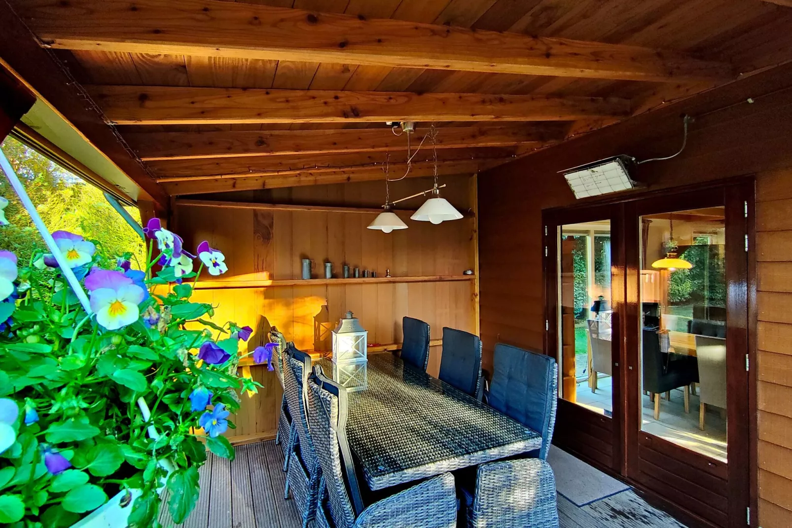 Prachtig vrijstaand huis met tuin op de Veluwe-Terrasbalkon