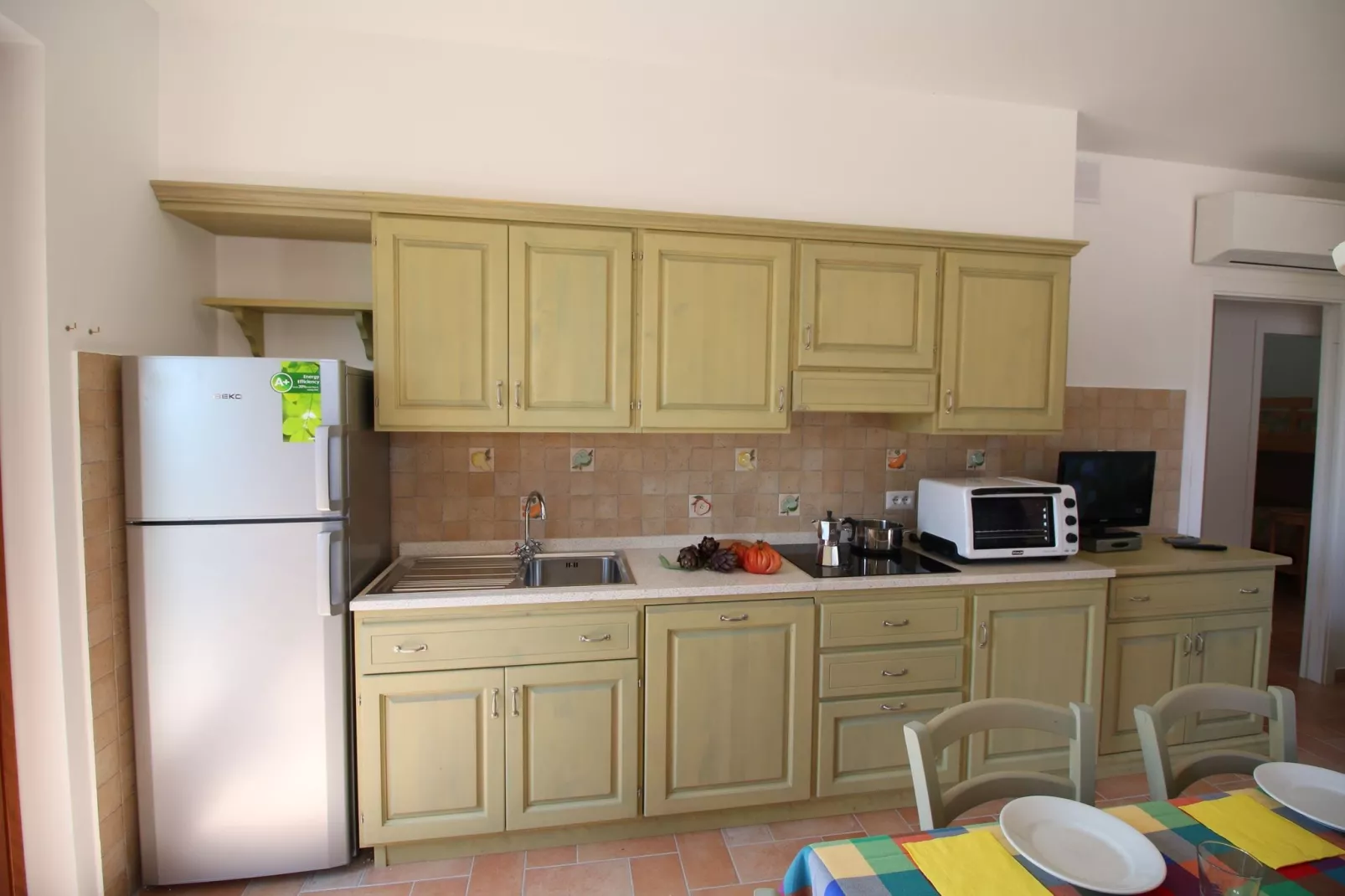 Mooi ingericht appartement in Montecarotto met terras-Keuken