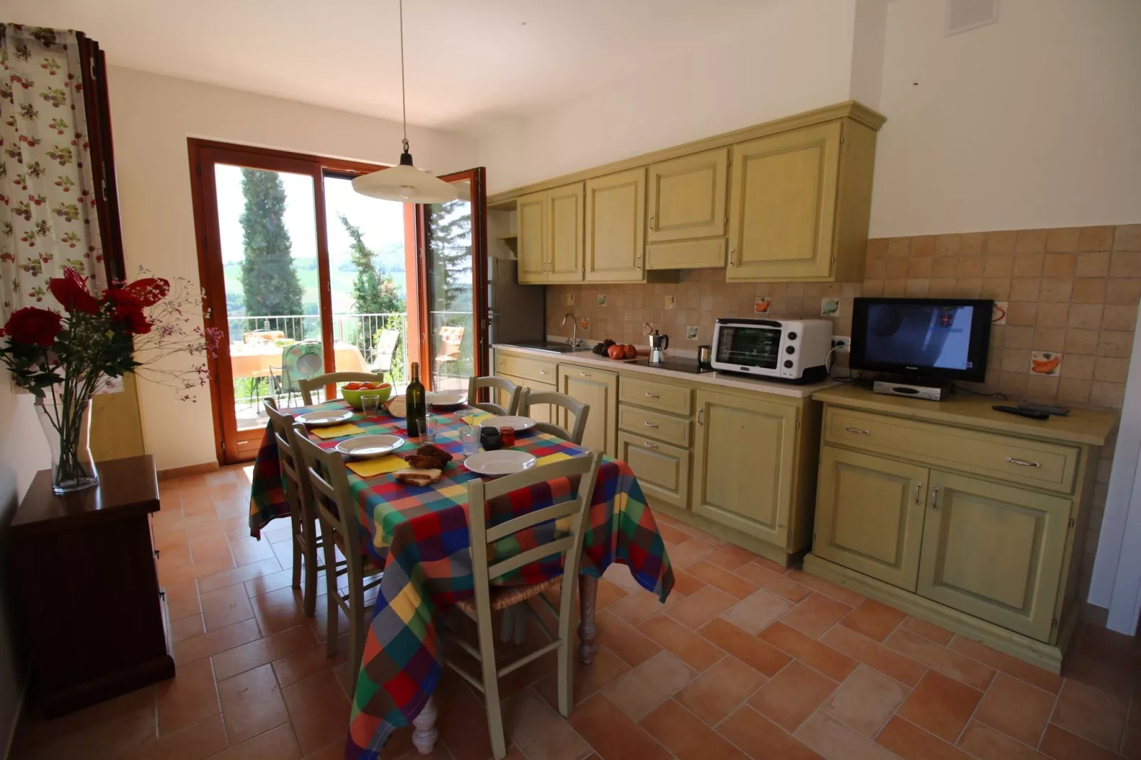 Mooi ingericht appartement in Montecarotto met terras-Keuken