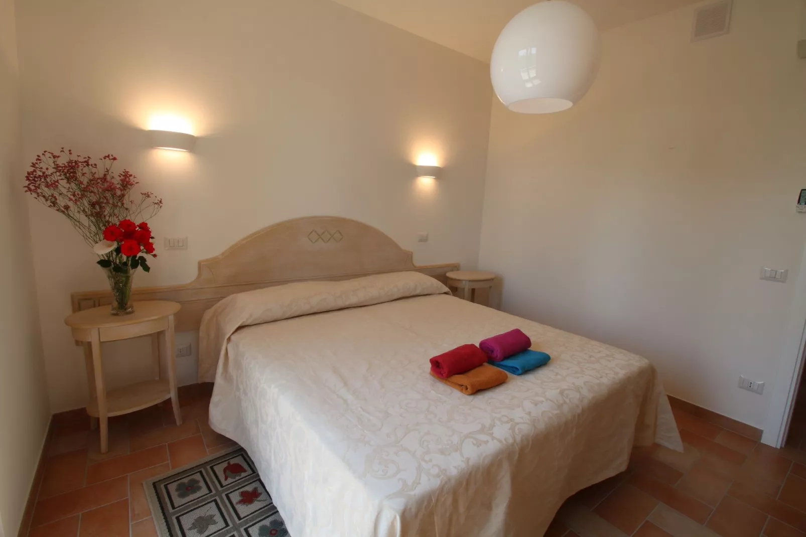 Mooi ingericht appartement in Montecarotto met terras-Slaapkamer