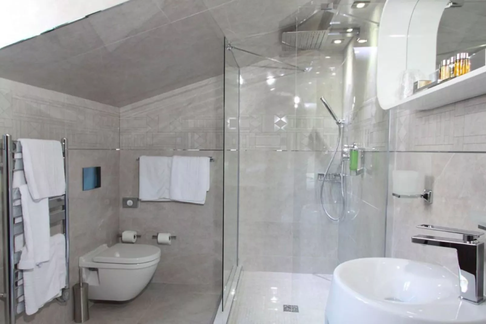 Aparthotel Villa Annette 2-Badkamer