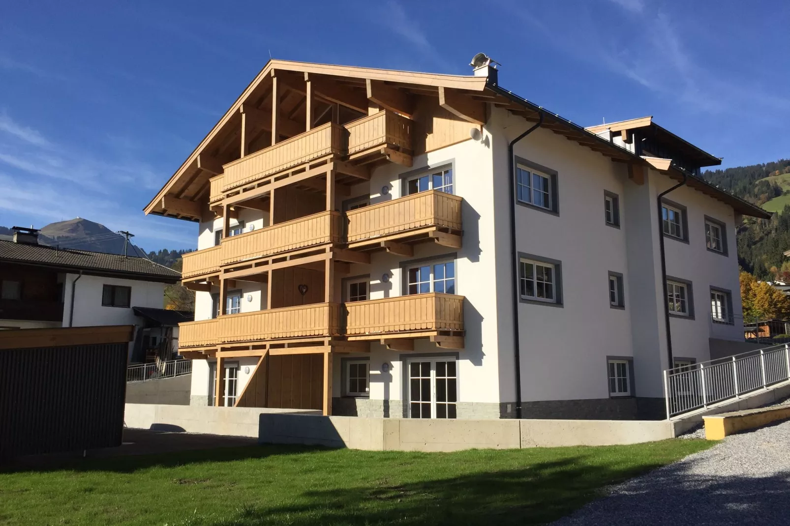 Residenz Edelalm Appartement 3-Buitenkant zomer