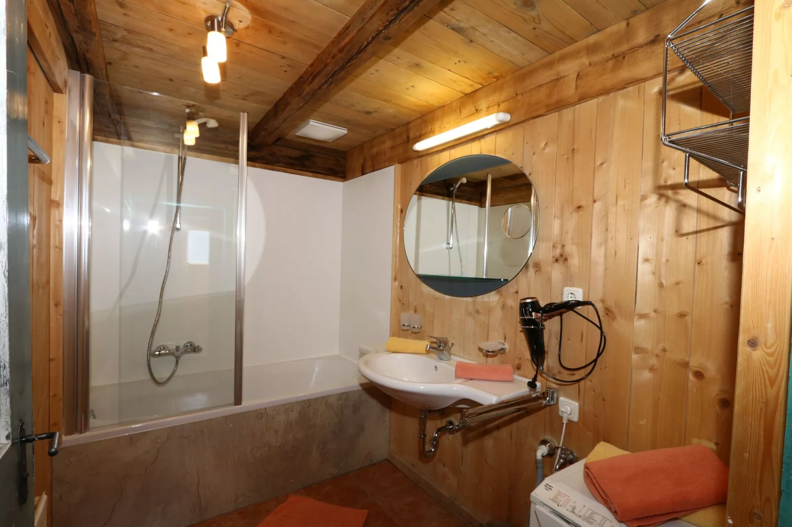 Vakantiehuis Siggi's Almhütte, Sölden-Badkamer