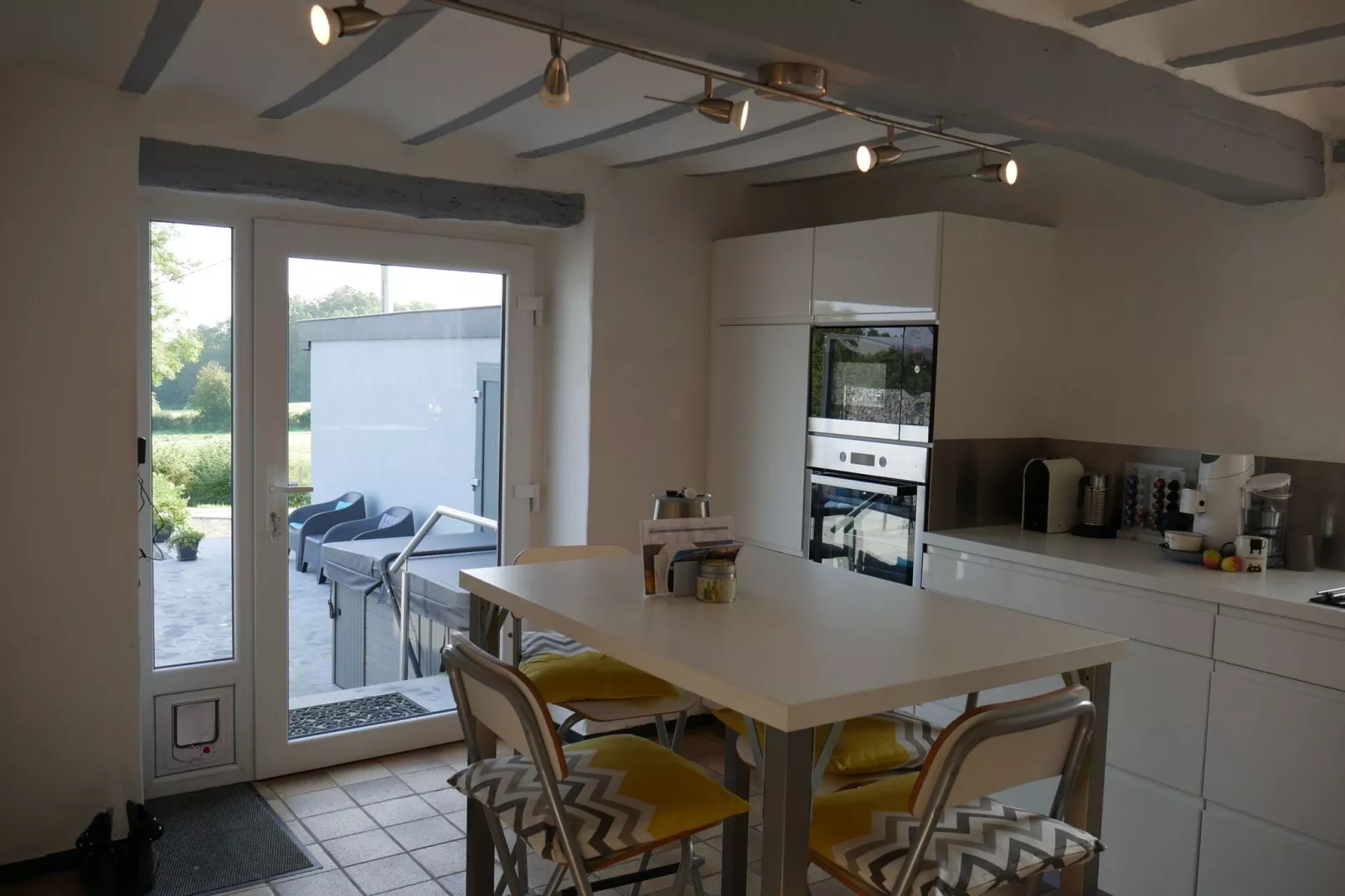 Charmante habitation située à la Reid avec Jacuzzi-Keuken