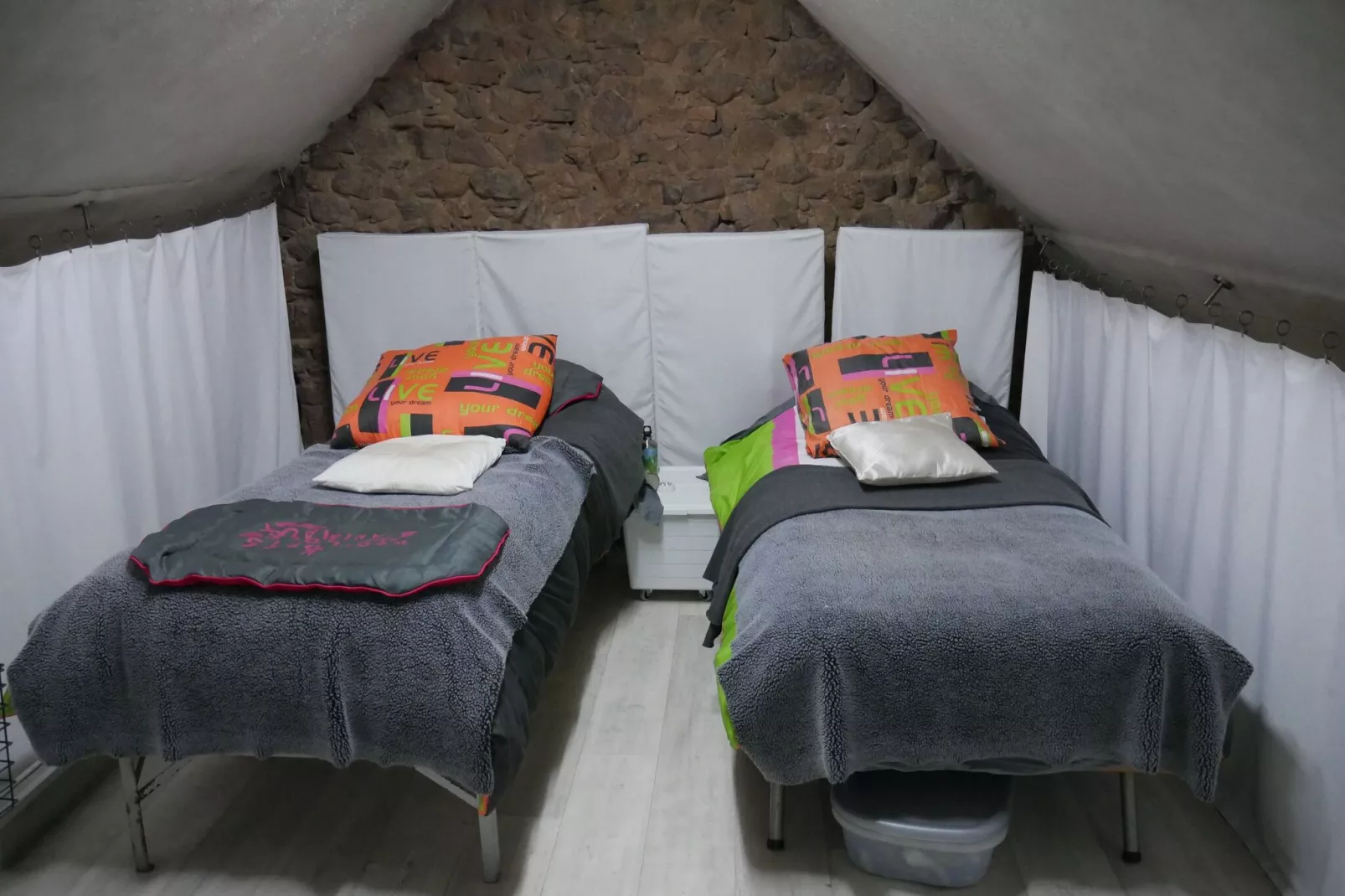 Charmante habitation située à la Reid avec Jacuzzi-Slaapkamer