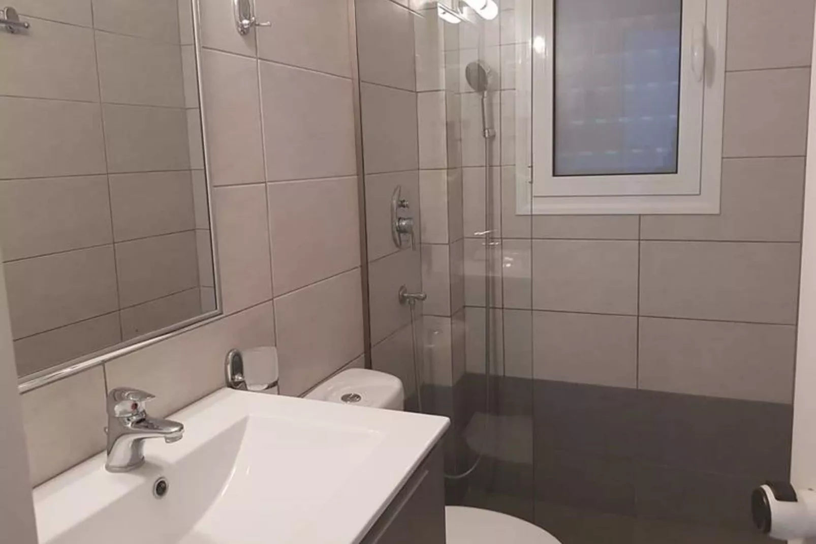 Glyfada Apartment A5 119-Badkamer