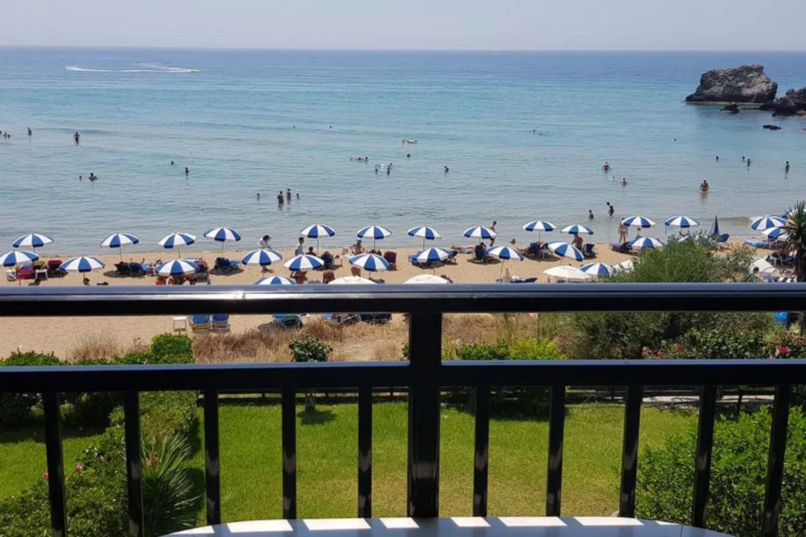 Glyfada Beachfront 2-Uitzicht zomer
