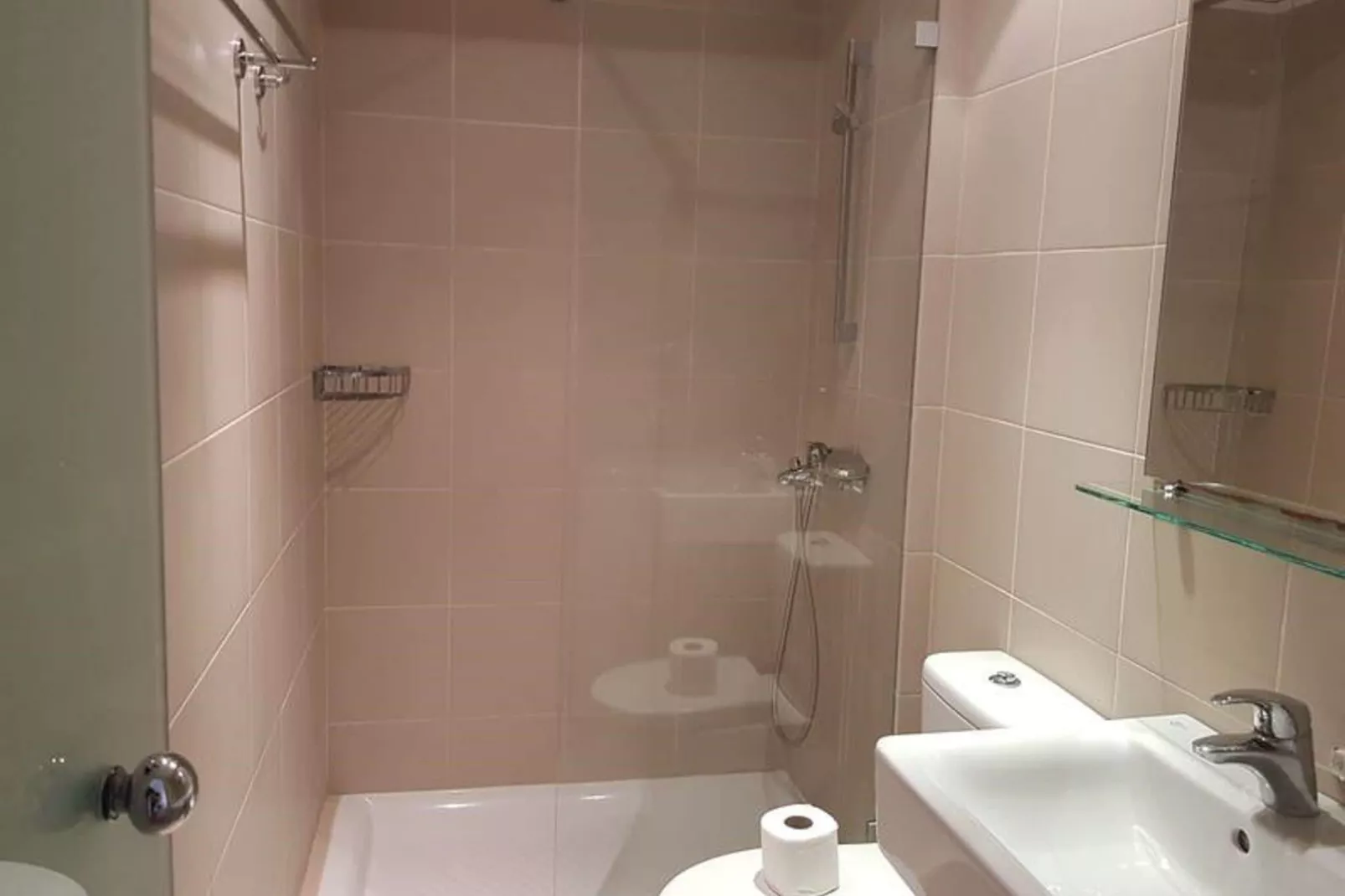 Glyfada Beachfront 2-Badkamer