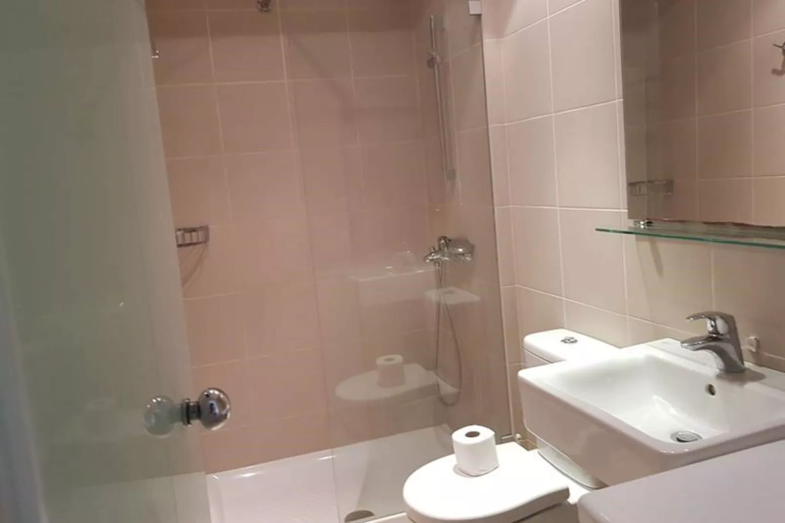 Glyfada Beachfront 2-Badkamer