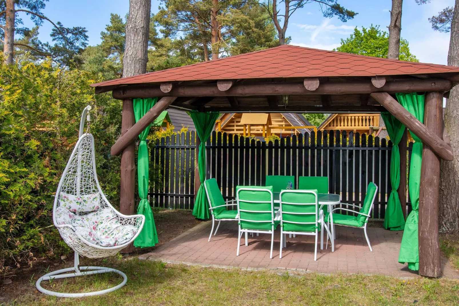 Apartament Nr 4 Jarosławiec-Tuinen zomer